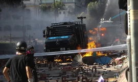 Cảnh hỗn loạn gần Đại học Bách khoa Hong Kong Ảnh: SCMP