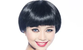 Hotgirl Diệu Thúy: Nóng bỏng sắc đỏ