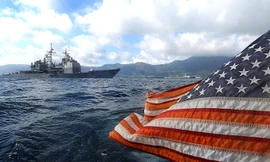 Mỹ - Trung 'đánh cờ' trên Biển Đông 2013