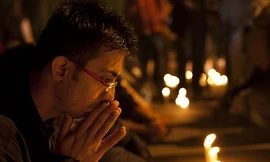 Người Ấn Độ tưởng niệm cô gái xấu số chết vì bị cưỡng hiếp tập thể hồi tháng 12 năm ngoái