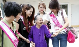 Mẹ VN anh hùng dưới 30 tuổi có ...trong tương lai