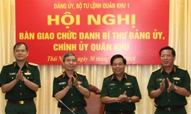 Công bố quyết định nhân sự quân đội, công an