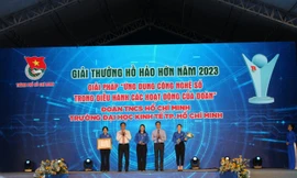 Trao Giải thưởng Hồ Hảo Hớn năm 2024 cho 12 tập thể có công trình xuất sắc 