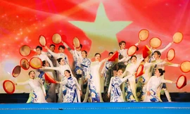 Bùng nổ đêm Gala công diễn chào mừng thành công Đại hội Hội Sinh viên TP. HCM lần thứ VII