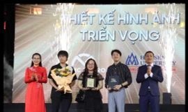 Nhóm sinh viên đoạt giải ‘Thiết kế hình ảnh triển vọng’ tại Giải thưởng Quảng cáo sáng tạo Việt Nam 2023