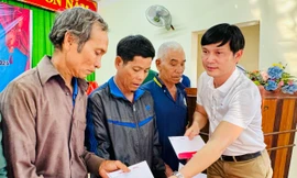 Báo Tiền Phong mang xuân yêu thương đến người dân, học sinh vùng biên giới tỉnh Bình Phước