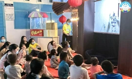 “Rạp hát cổ tích”: Mang niềm vui đến với bệnh nhi