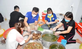  Những suất cơm nghĩa tình trong mùa dịch