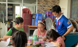 Mang con chữ tới các em nhỏ có hoàn cảnh khó khăn tại xóm trọ công nhân 