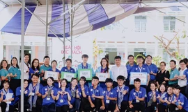 Thành Đoàn TP. HCM thăm, động viên các chiến sĩ 'Mùa Hè Xanh' tại mặt trận Vĩnh Long