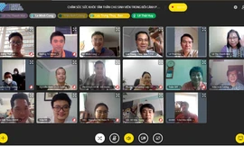 Tiếp nhận tân sinh viên bằng hình thức trực tuyến và hỗ trợ sức khỏe tâm lý sinh viên