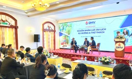  Nhân sự ngành du lịch: Thái độ quan trọng hơn trình độ 