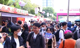 Bạn trẻ Sài Gòn thích thú trải nghiệm văn hóa Nhật Bản tại Lễ hội Văn hóa Việt – Nhật 