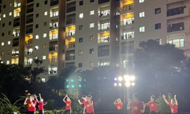 “Khúc ca đồng lòng”: Cổ vũ tinh thần cho tuyến đầu chống dịch và bệnh nhân COVID-19