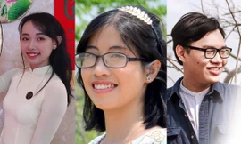 Lưu giữ nghệ thuật truyền thống qua artbook song ngữ 