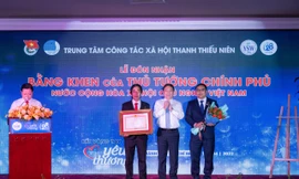 Trung tâm CTXH Thanh thiếu niên Việt Nam nhận Bằng khen của Thủ tướng Chính phủ