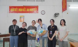 Lan tỏa yêu thương đến các em nhỏ ở Lớp học tình thương Rạch Ông