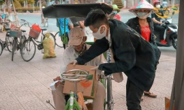 Chàng sinh viên với chương trình “Góp gạo thổi cơm mùa COVID-19, lần 4”