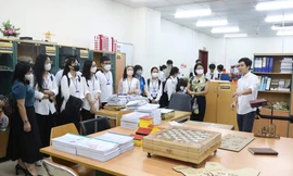 Sinh viên tham dự Giải thưởng Euréka tham quan các trung tâm công nghệ hàng đầu tại TP. HCM