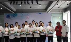  Trao giấy chứng nhận nghề Bếp cho 40 thanh niên có hoàn cảnh khó khăn