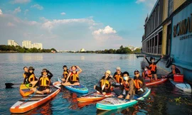 Trải nghiệm mới mẻ qua môn thể thao chèo SUP