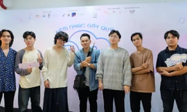 Sinh viên gây quỹ từ thiện qua đêm nhạc 'Mây'