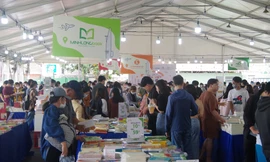 Nhộn nhịp hội sách cuối tuần Sài Gòn