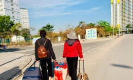 Trường bất ngờ quay lại hình thức học online, sinh viên lao đao vì lỡ cọc tiền thuê trọ
