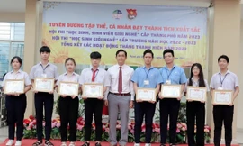 Tuyên dương học sinh, sinh viên giỏi nghề
