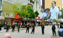 Cảnh sát bao vây nhà trùm giang hồ Tuấn ‘thần đèn’ và Mạnh ‘gỗ’ tại Thanh Hoá