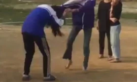 Vụ việc học sinh bị đánh hội đồng tại Thanh Hoá vào tháng 2/2023. Ảnh minh hoạ