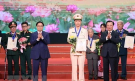 Chân dung người lính vừa được vinh danh 'Công dân Thủ đô ưu tú' 