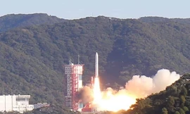  Tên lửa đẩy Epsilon đưa vệ tinh MicroDragon vào vũ trụ ngày 18/1/2019. Ảnh: JAXA