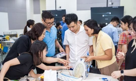 Đội tuyển đến từ Việt Nam đã giành Giải Truyền cảm hứng (Inspire Award) tại cuộc thi VEX World Championship 2023 (Giải đấu Robotics Quốc tế được tổ chức thường niên tại Hoa Kỳ). Đây là một trong những hoạt động của STEAM for Vietnam