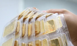 Giá vàng nhẫn theo sát giá vàng thế giới và cao hơn giá vàng miếng SJC. Ảnh: Như Ý