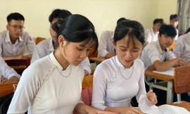 Dịch COVID-19 diễn biến phức tạp, nhiều trường mắc kẹt với kiểm tra, đánh giá định kỳ