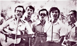 Phong trào Hát cho đồng bào tôi nghe trước năm 1975. Ảnh: Tư liệu