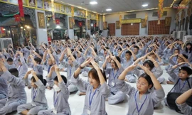 Lại nóng chuyện khóa tu mùa hè 