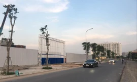 Dự án chung cư tại Long Biên đắp chiếu của một tập đoàn bất động sản lớn ở Hà Nội. Ảnh: Ngọc Mai