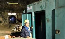 Phạm Hồng Quảng, Phó giám đốc Điện lực Lạc Dương, bên máy phát cung cấp điện cho hoạt động cứu hộ, cứu nạn tại Đạ Dâng