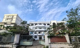 Trụ sở Sở Văn hoá – Thể thao và Du lịch dời về chung toà nhà UBND tỉnh vẫn bỏ không thời gian qua, có dấu hiệu xuống cấp nghiêm trọng