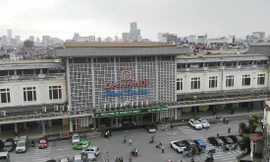 Tư vấn muốn đường sắt tốc độ cao Bắc – Nam sẽ vào tới ga Hà Nội, để tăng kết nối cho hành khách. Ảnh: Mạnh Thắng