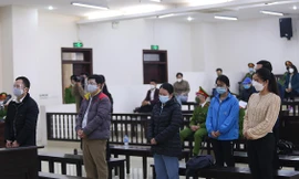 Nhóm bị cáo tại toà hôm 24/12