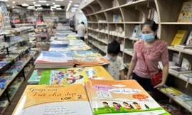 Bộ GD&ĐT có nên viết một bộ SGK. Ảnh: Như Ý