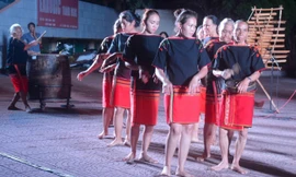 Đội chiêng nữ buôn Trấp