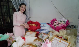 Hoa hậu Thanh Thủy với những thành tích học tập. Ảnh: Thanh Hiền