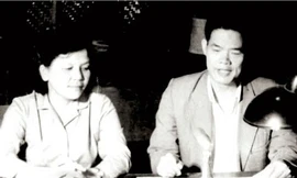 Tuyết Mai với Phát thanh viên Việt Khoa