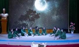 Tác phẩm 10 cô gái Ngã ba Đồng Lộc gây xúc động mạnh, xứng đáng giành giải Nhất cuộc thi. Ảnh: Tiến Sĩ