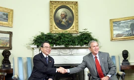 Thủ tướng Phan Văn Khải là Thủ tướng đầu tiên của nước Việt Nam thống nhất thăm chính thức Hoa Kỳ. Ảnh: TTXVN