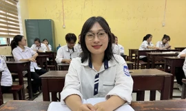 Nguyễn Thị Thiện trong lớp 12A11,Trường THPT Lê Văn Thịnh (Bắc Ninh). Ảnh: Quỳnh Anh